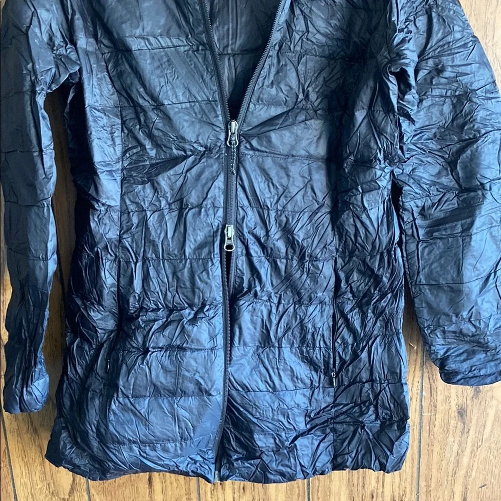 Eddie Bauer Women's Black Puffer Coat - Picture 4 of 4